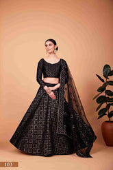 Lehenga Choli brodé à paillettes en soie noire